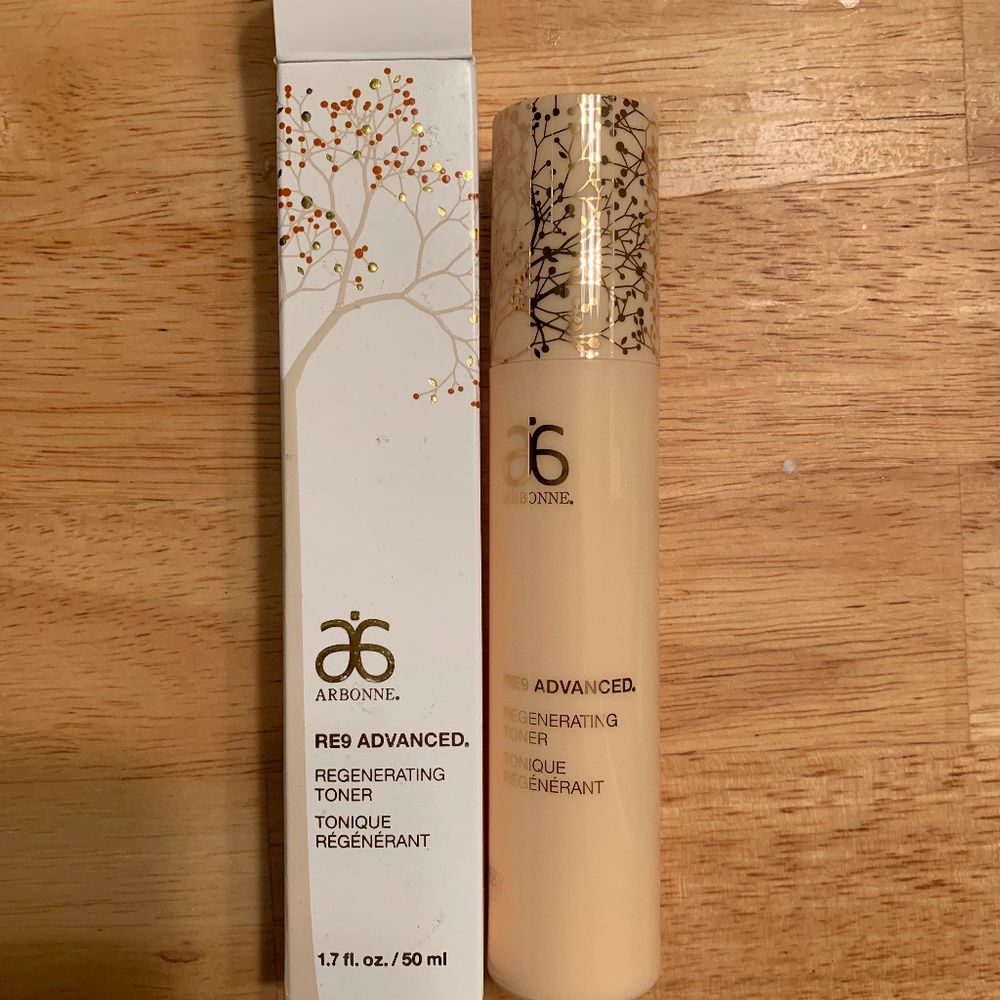 Arbonne RE9 Advanced Regenerating Toner